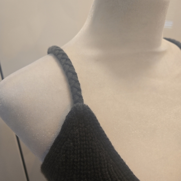 TSE Cashmere Crochet Knit Cropped Bralette Halter Top Gray Size Medium Large - Picture 3 of 11